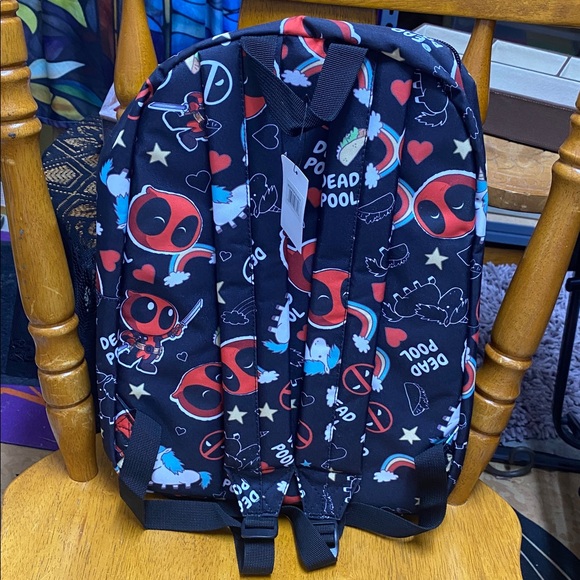 Deadpool backpack - Picture 2 of 4